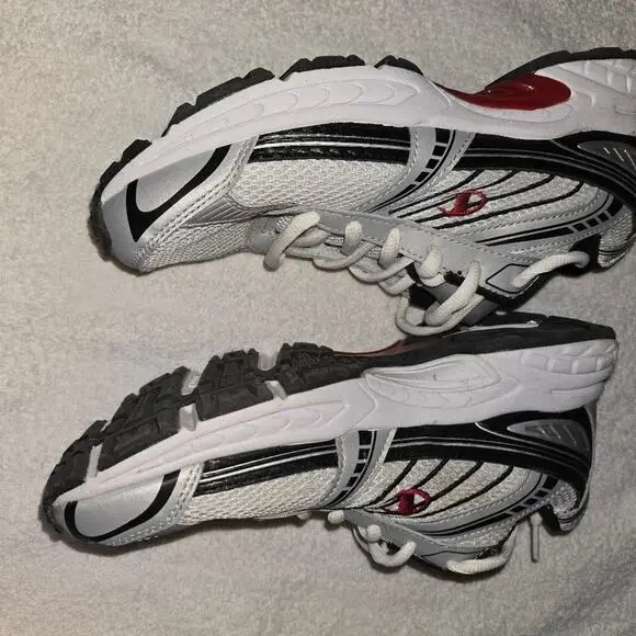 Champion Men's White Athletic Shoes NWOT never worn - Picture 3 of 6